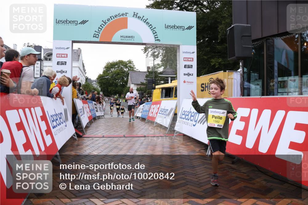 30.08.2026 - Blankeneser Heldenlauf Lena Gebhardt http://msf.ph/oto/10020842 30.08.2026 09:46:42 Ziel 1261, 1582, 3718 meine-sportfotos.de