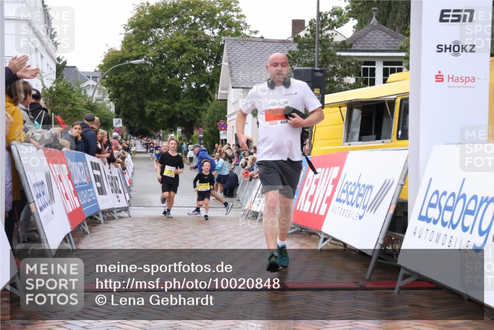 30.08.2026 - Blankeneser Heldenlauf Lena Gebhardt http://msf.ph/oto/10020848 30.08.2026 09:46:44 Ziel 1385, 1572, 1582, 3718 meine-sportfotos.de
