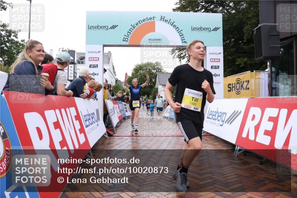 30.08.2026 - Blankeneser Heldenlauf Lena Gebhardt http://msf.ph/oto/10020873 30.08.2026 09:46:50 Ziel 1385, 1519, 1572, 1799, 3718 meine-sportfotos.de