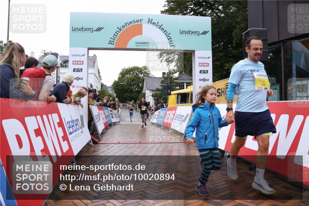 30.08.2026 - Blankeneser Heldenlauf Lena Gebhardt http://msf.ph/oto/10020894 30.08.2026 09:46:55 Ziel 1098, 1385, 1519, 1572, 1799 meine-sportfotos.de