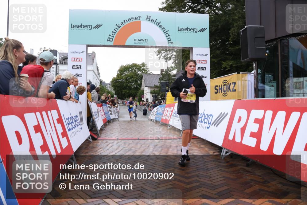 30.08.2026 - Blankeneser Heldenlauf Lena Gebhardt http://msf.ph/oto/10020902 30.08.2026 09:46:58 Ziel 1098, 1153, 1519, 1799 meine-sportfotos.de