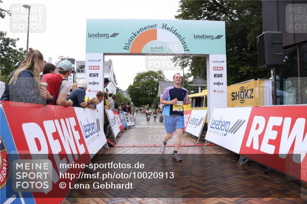 30.08.2026 - Blankeneser Heldenlauf Lena Gebhardt http://msf.ph/oto/10020913 30.08.2026 09:47:03 Ziel 1098, 1153, 1609 meine-sportfotos.de