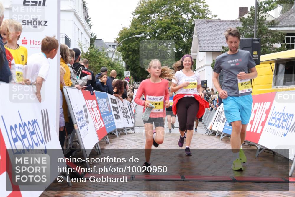 30.08.2026 - Blankeneser Heldenlauf Lena Gebhardt http://msf.ph/oto/10020950 30.08.2026 09:47:17 Ziel 1145, 1273, 1276, 1291, 1292, 1579, 1723, 1724 meine-sportfotos.de