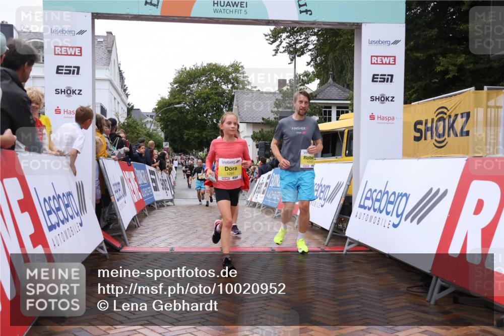 30.08.2026 - Blankeneser Heldenlauf Lena Gebhardt http://msf.ph/oto/10020952 30.08.2026 09:47:17 Ziel 1145, 1273, 1276, 1291, 1292, 1579, 1723, 1724 meine-sportfotos.de