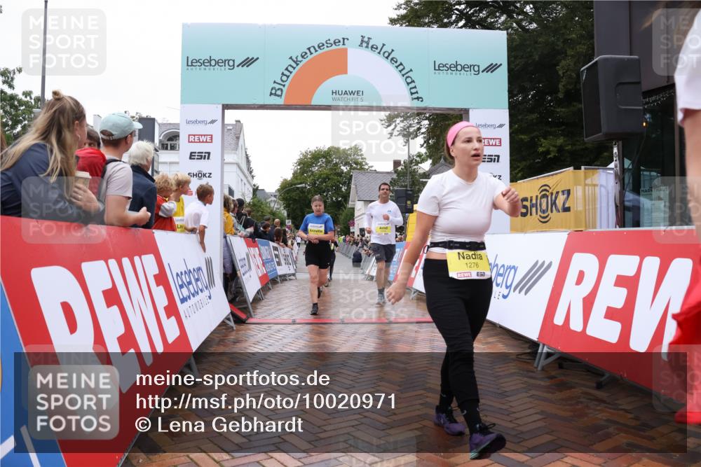 30.08.2026 - Blankeneser Heldenlauf Lena Gebhardt http://msf.ph/oto/10020971 30.08.2026 09:47:21 Ziel 1145, 1175, 1273, 1276, 1291, 1292, 1302, 1579, 1607 meine-sportfotos.de