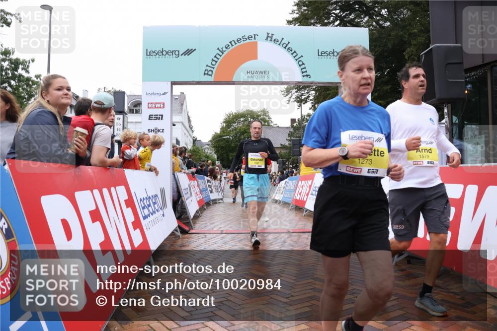 30.08.2026 - Blankeneser Heldenlauf Lena Gebhardt http://msf.ph/oto/10020984 30.08.2026 09:47:24 Ziel 1145, 1175, 1252, 1273, 1276, 1291, 1292, 1302, 1579, 1607, 3546 meine-sportfotos.de