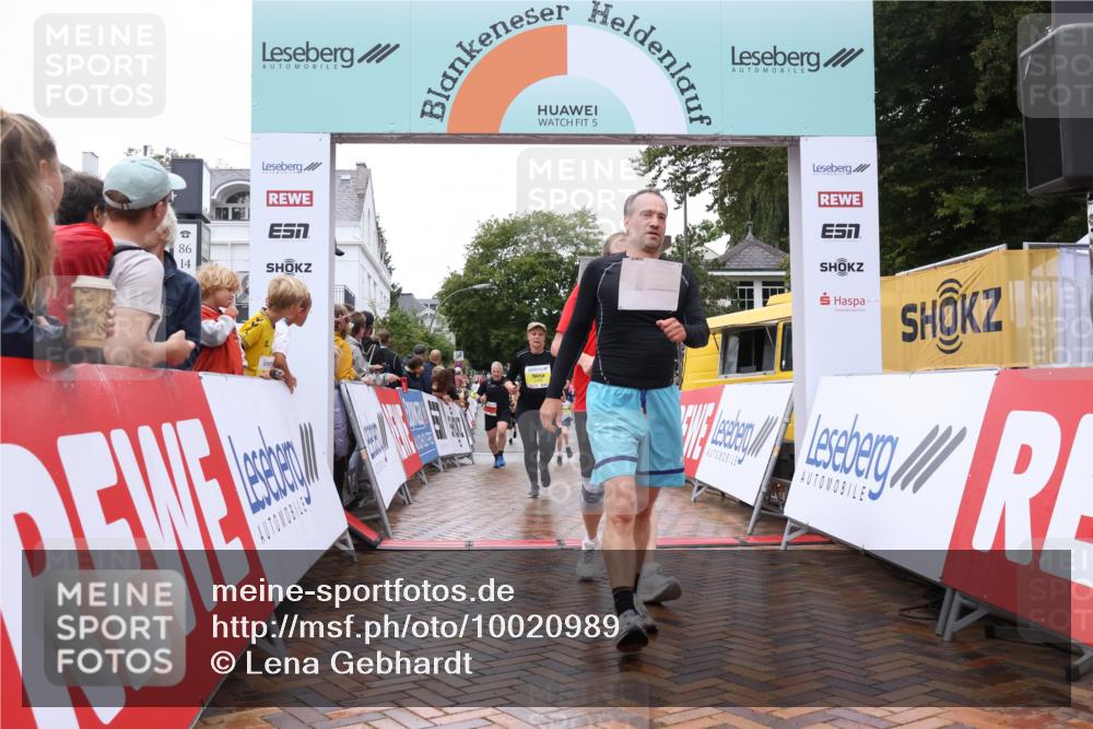 30.08.2026 - Blankeneser Heldenlauf Lena Gebhardt http://msf.ph/oto/10020989 30.08.2026 09:47:24 Ziel 1145, 1175, 1252, 1273, 1276, 1291, 1292, 1302, 1579, 1607, 3546 meine-sportfotos.de