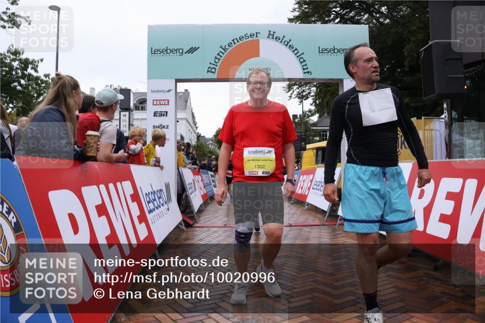 30.08.2026 - Blankeneser Heldenlauf Lena Gebhardt http://msf.ph/oto/10020996 30.08.2026 09:47:26 Ziel 1145, 1175, 1252, 1273, 1276, 1302, 1579, 1607, 3546 meine-sportfotos.de