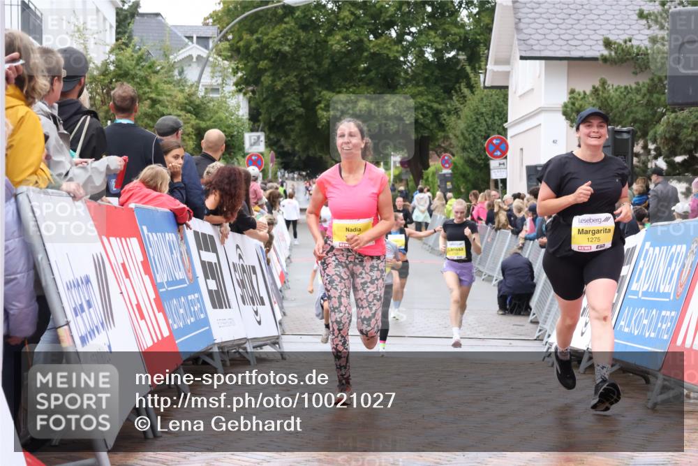 30.08.2026 - Blankeneser Heldenlauf Lena Gebhardt http://msf.ph/oto/10021027 30.08.2026 09:47:39 Ziel 1126, 1275, 1459, 1460, 1735 meine-sportfotos.de