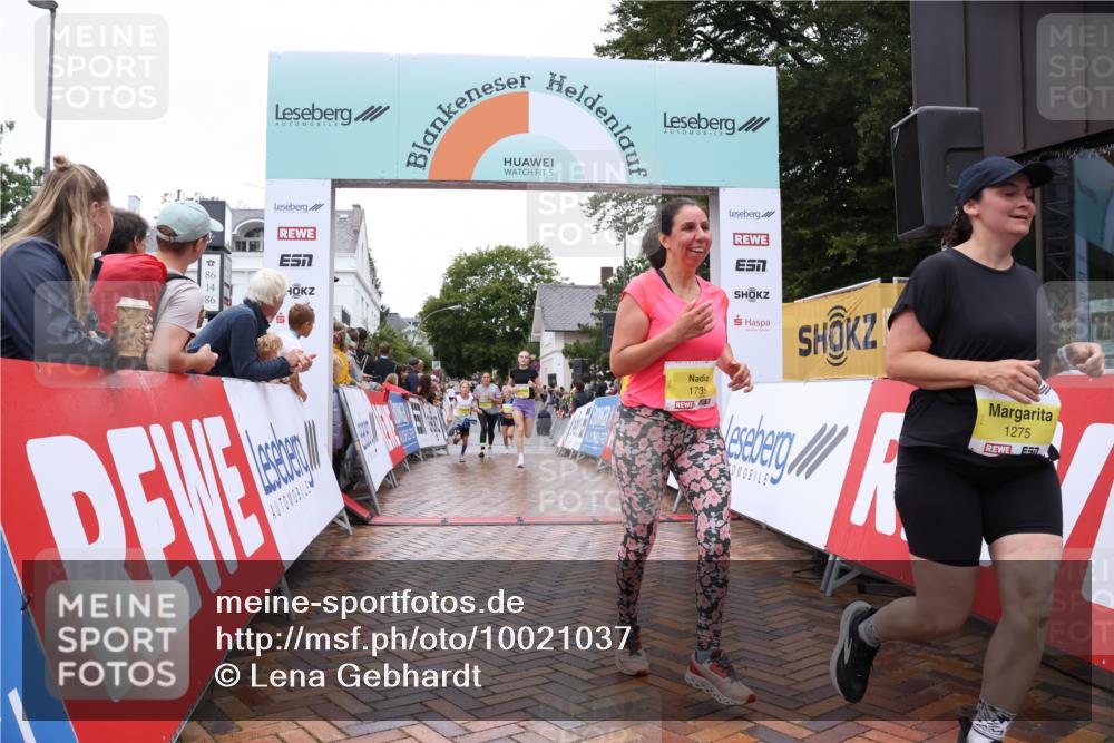 30.08.2026 - Blankeneser Heldenlauf Lena Gebhardt http://msf.ph/oto/10021037 30.08.2026 09:47:42 Ziel 1126, 1265, 1275, 1322, 1735, 1751 meine-sportfotos.de