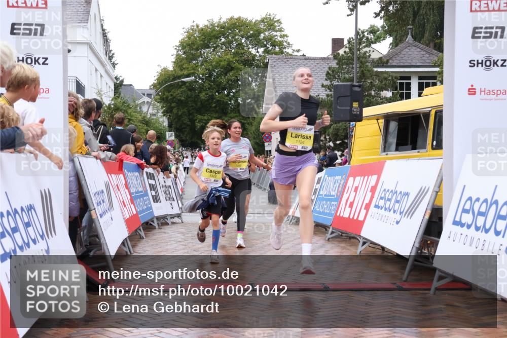 30.08.2026 - Blankeneser Heldenlauf Lena Gebhardt http://msf.ph/oto/10021042 30.08.2026 09:47:44 Ziel 1126, 1265, 1275, 1322, 1735, 1751 meine-sportfotos.de