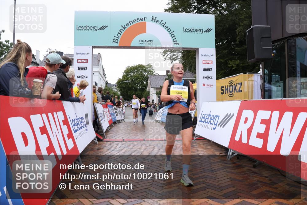 30.08.2026 - Blankeneser Heldenlauf Lena Gebhardt http://msf.ph/oto/10021061 30.08.2026 09:47:49 Ziel 1126, 1137, 1265, 1286, 1322, 1751 meine-sportfotos.de