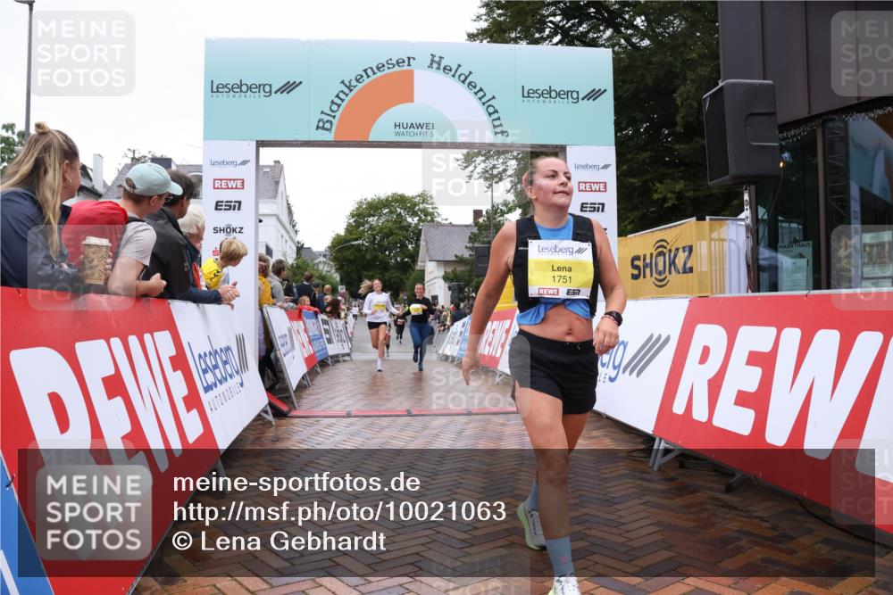 30.08.2026 - Blankeneser Heldenlauf Lena Gebhardt http://msf.ph/oto/10021063 30.08.2026 09:47:49 Ziel 1126, 1137, 1265, 1286, 1322, 1751 meine-sportfotos.de