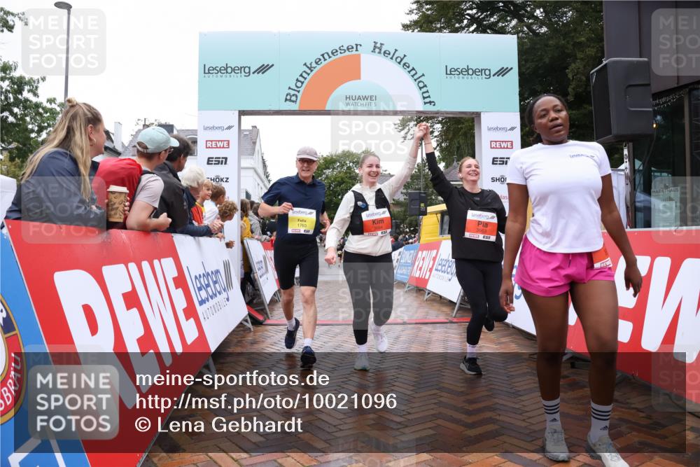 30.08.2026 - Blankeneser Heldenlauf Lena Gebhardt http://msf.ph/oto/10021096 30.08.2026 09:47:59 Ziel 1763, 1765, 3653, 3663, 3664 meine-sportfotos.de