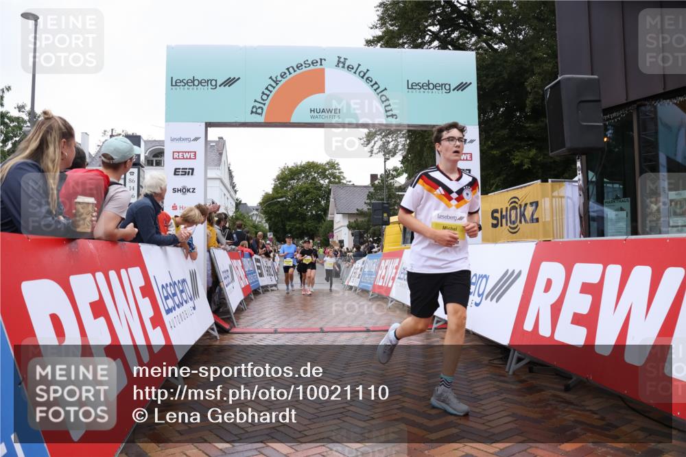30.08.2026 - Blankeneser Heldenlauf Lena Gebhardt http://msf.ph/oto/10021110 30.08.2026 09:48:04 Ziel 1004, 1005, 1605, 1606, 1763, 1765, 3663, 3664 meine-sportfotos.de