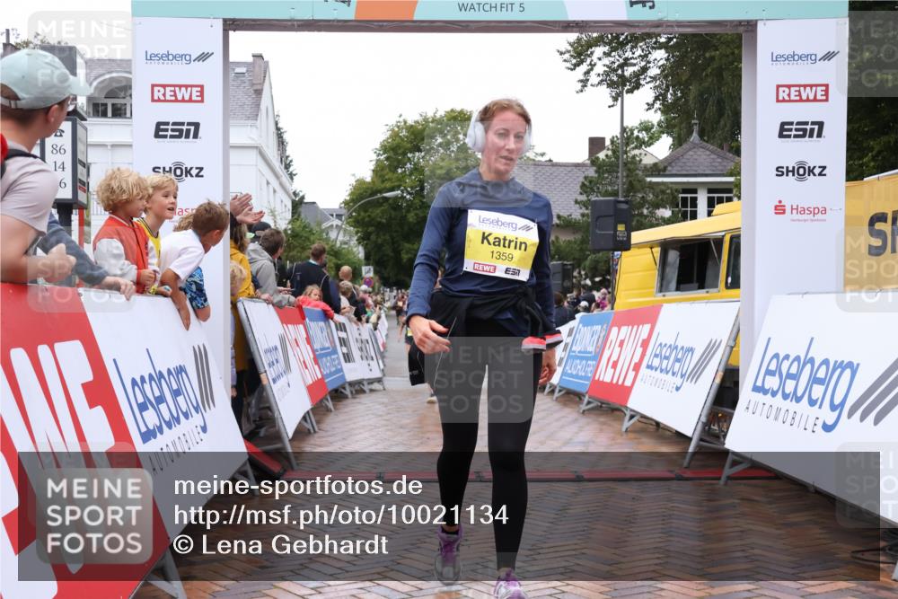 30.08.2026 - Blankeneser Heldenlauf Lena Gebhardt http://msf.ph/oto/10021134 30.08.2026 09:48:11 Ziel 1004, 1005, 1171, 1359, 1605, 1606, 1765, 1794 meine-sportfotos.de