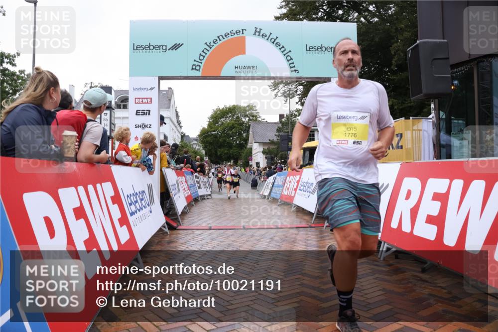 30.08.2026 - Blankeneser Heldenlauf Lena Gebhardt http://msf.ph/oto/10021191 30.08.2026 09:48:23 Ziel 1091, 1171, 1249, 1440, 1570, 1594, 1776 meine-sportfotos.de