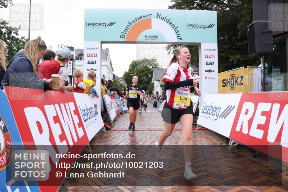 30.08.2026 - Blankeneser Heldenlauf Lena Gebhardt http://msf.ph/oto/10021203 30.08.2026 09:48:27 Ziel 1019, 1440, 1569, 1570, 1776 meine-sportfotos.de