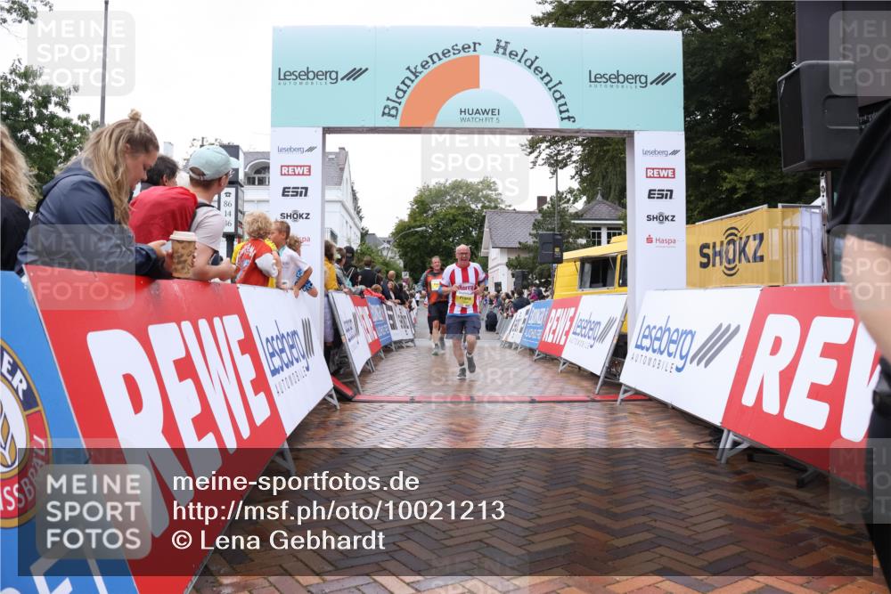 30.08.2026 - Blankeneser Heldenlauf Lena Gebhardt http://msf.ph/oto/10021213 30.08.2026 09:48:28 Ziel 1019, 1440, 1558, 1559, 1569, 1570, 1776 meine-sportfotos.de