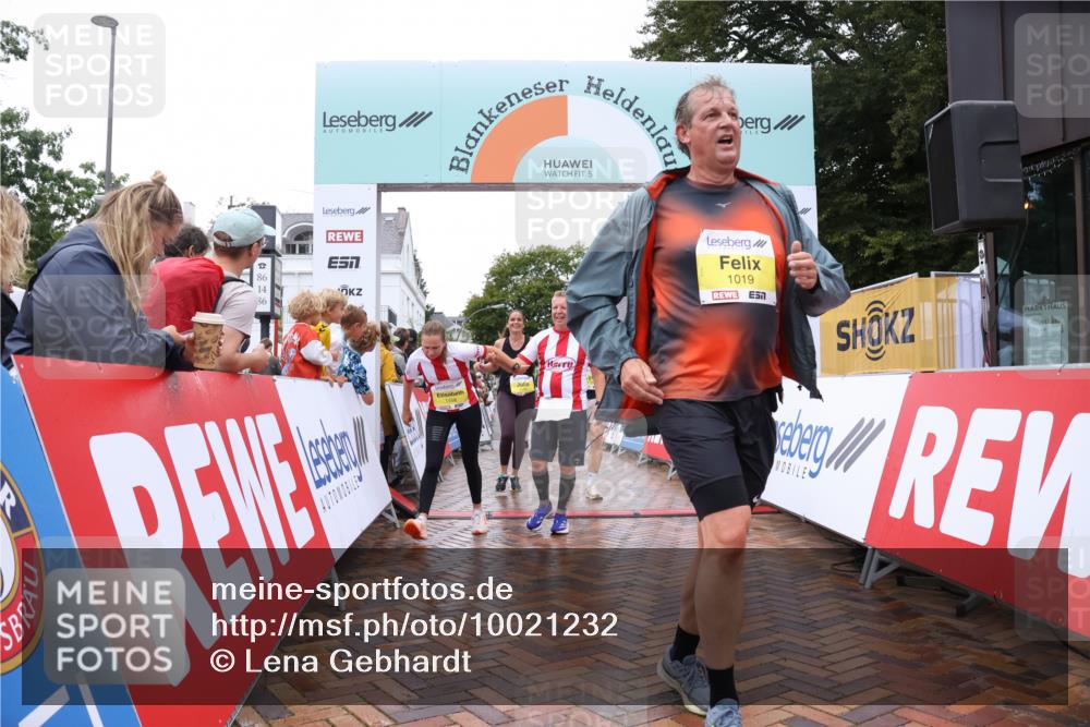 30.08.2026 - Blankeneser Heldenlauf Lena Gebhardt http://msf.ph/oto/10021232 30.08.2026 09:48:33 Ziel 1019, 1114, 1169, 1440, 1558, 1559, 1569, 1570, 3568, 3569 meine-sportfotos.de