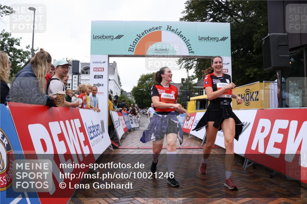 30.08.2026 - Blankeneser Heldenlauf Lena Gebhardt http://msf.ph/oto/10021246 30.08.2026 09:48:39 Ziel 1045, 1114, 1169, 1558, 1559, 1615, 3568, 3569 meine-sportfotos.de