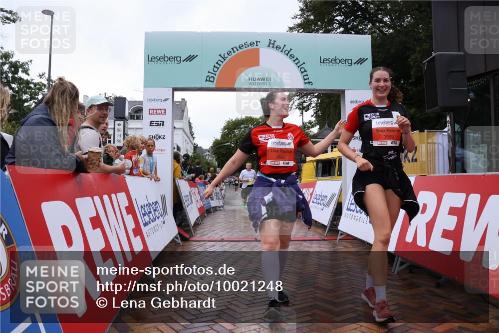 30.08.2026 - Blankeneser Heldenlauf Lena Gebhardt http://msf.ph/oto/10021248 30.08.2026 09:48:39 Ziel 1045, 1114, 1169, 1558, 1559, 1615, 3568, 3569 meine-sportfotos.de