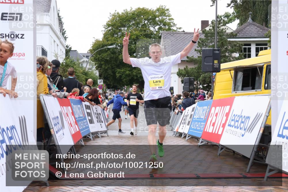 30.08.2026 - Blankeneser Heldenlauf Lena Gebhardt http://msf.ph/oto/10021250 30.08.2026 09:48:41 Ziel 1045, 1114, 1169, 1507, 1615, 3568, 3569 meine-sportfotos.de
