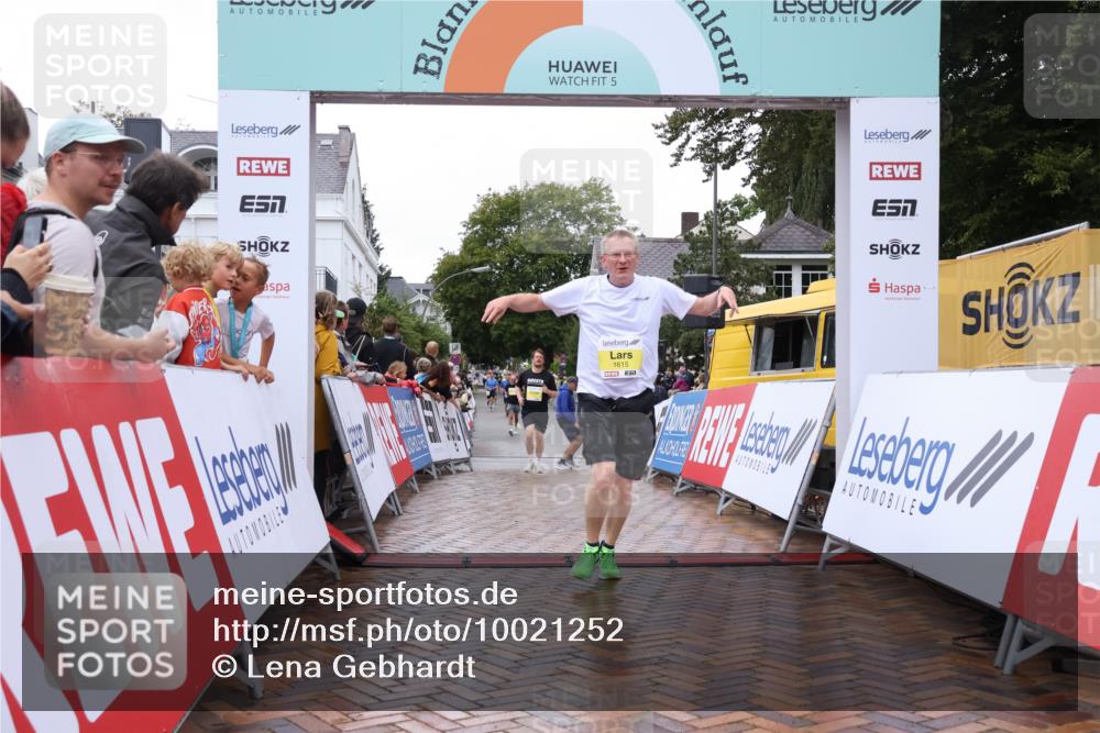 30.08.2026 - Blankeneser Heldenlauf Lena Gebhardt http://msf.ph/oto/10021252 30.08.2026 09:48:42 Ziel 1045, 1507, 1615, 3568, 3569 meine-sportfotos.de