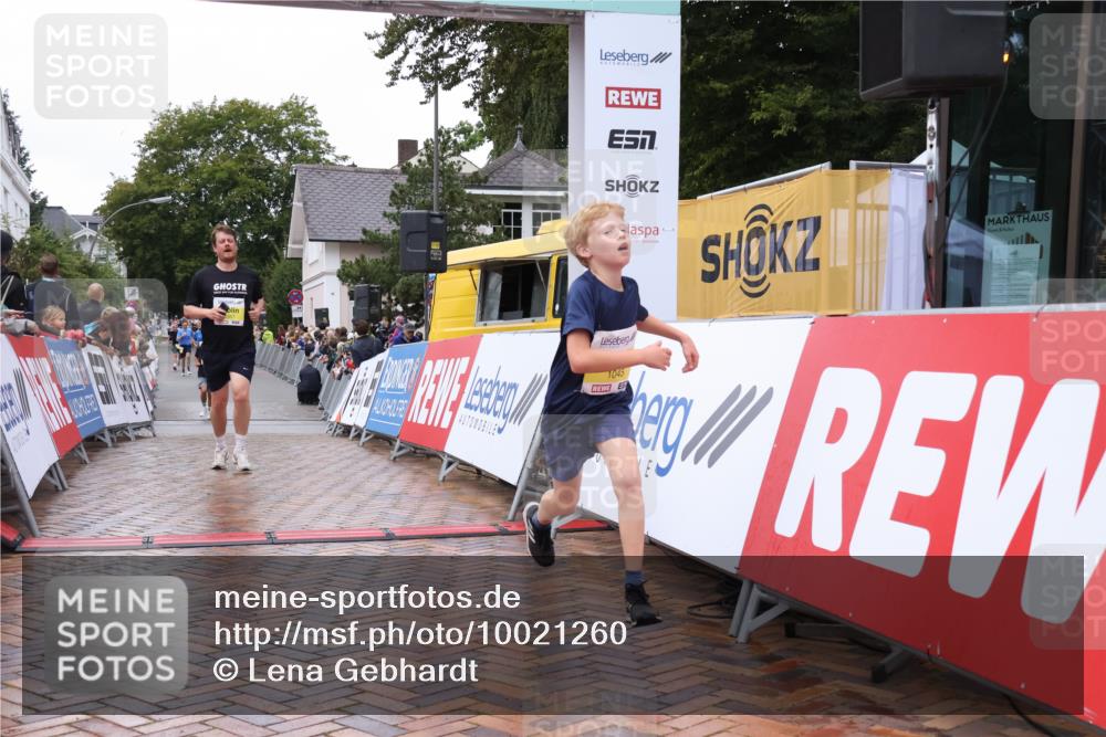 30.08.2026 - Blankeneser Heldenlauf Lena Gebhardt http://msf.ph/oto/10021260 30.08.2026 09:48:44 Ziel 1045, 1507, 1615, 3568, 3569 meine-sportfotos.de
