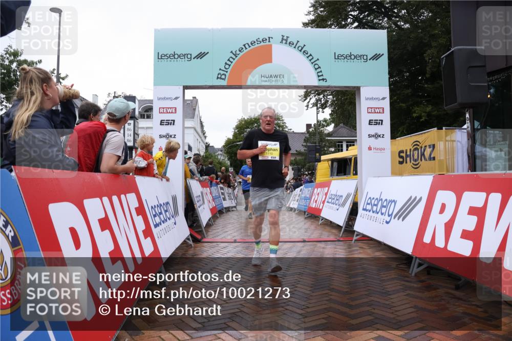 30.08.2026 - Blankeneser Heldenlauf Lena Gebhardt http://msf.ph/oto/10021273 30.08.2026 09:48:54 Ziel 1046, 1110, 1232, 1233, 1372, 1555, 1726 meine-sportfotos.de