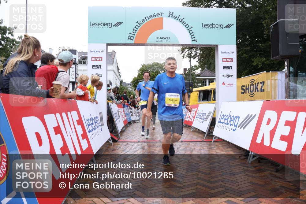 30.08.2026 - Blankeneser Heldenlauf Lena Gebhardt http://msf.ph/oto/10021285 30.08.2026 09:48:56 Ziel 1046, 1110, 1229, 1232, 1233, 1328, 1372, 1555, 1720, 1726, 1788 meine-sportfotos.de