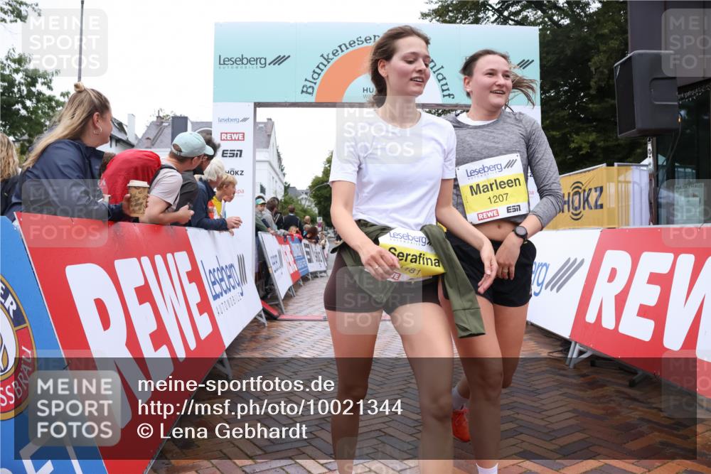 30.08.2026 - Blankeneser Heldenlauf Lena Gebhardt http://msf.ph/oto/10021344 30.08.2026 09:49:11 Ziel 1161, 1181, 1207, 1442, 1755 meine-sportfotos.de