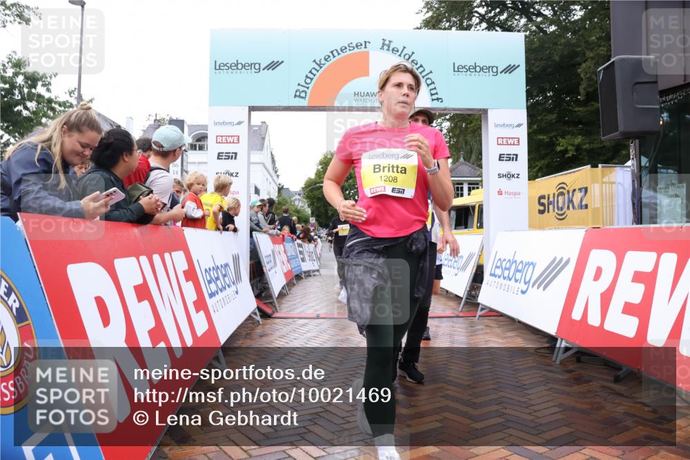 30.08.2026 - Blankeneser Heldenlauf Lena Gebhardt http://msf.ph/oto/10021469 30.08.2026 09:50:04 Ziel 1208, 1358, 1366, 1430, 1433, 1444, 1445, 1480, 1614, 1713, 1714 meine-sportfotos.de