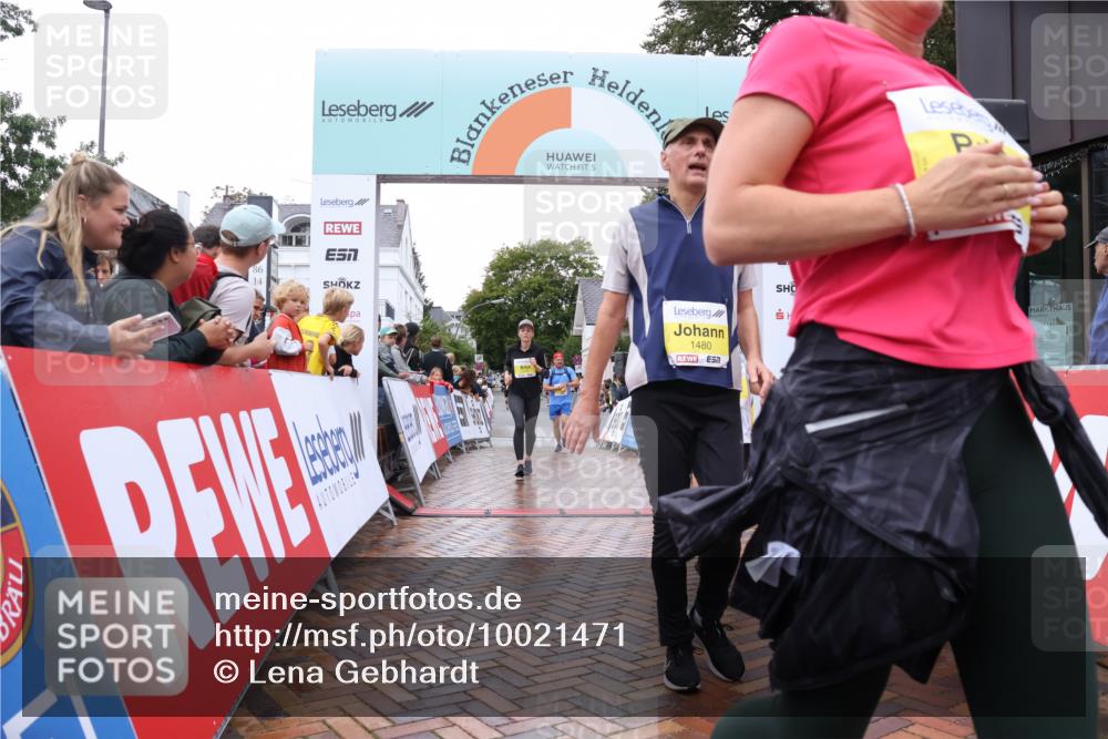 30.08.2026 - Blankeneser Heldenlauf Lena Gebhardt http://msf.ph/oto/10021471 30.08.2026 09:50:05 Ziel 1208, 1358, 1366, 1430, 1433, 1444, 1445, 1480, 1614, 1713, 1714 meine-sportfotos.de