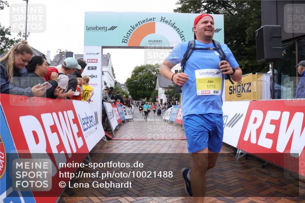30.08.2026 - Blankeneser Heldenlauf Lena Gebhardt http://msf.ph/oto/10021488 30.08.2026 09:50:10 Ziel 1208, 1445, 1480, 1713, 1714 meine-sportfotos.de