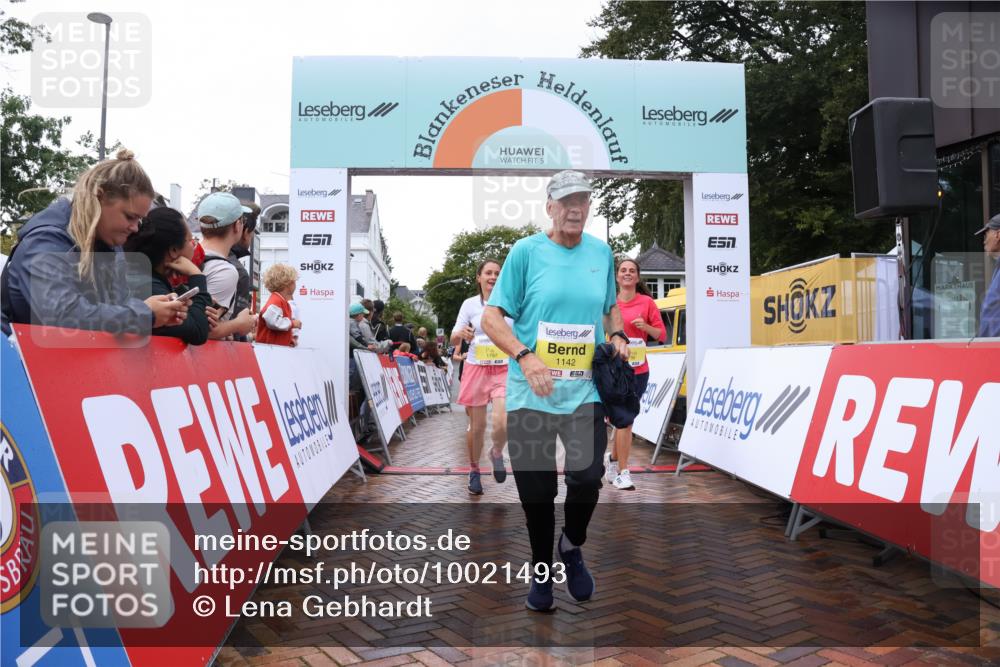 30.08.2026 - Blankeneser Heldenlauf Lena Gebhardt http://msf.ph/oto/10021493 30.08.2026 09:50:17 Ziel 1032, 1142, 1298, 1453, 1454, 1701, 1797, 1798 meine-sportfotos.de