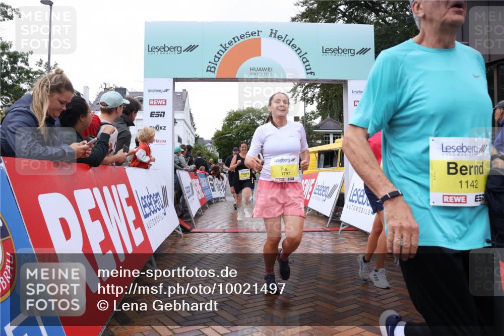 30.08.2026 - Blankeneser Heldenlauf Lena Gebhardt http://msf.ph/oto/10021497 30.08.2026 09:50:18 Ziel 1032, 1142, 1298, 1453, 1454, 1701, 1797, 1798 meine-sportfotos.de