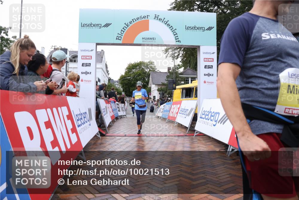30.08.2026 - Blankeneser Heldenlauf Lena Gebhardt http://msf.ph/oto/10021513 30.08.2026 09:50:23 Ziel 1032, 1142, 1297, 1298, 1453, 1454, 1701, 1797, 1798 meine-sportfotos.de