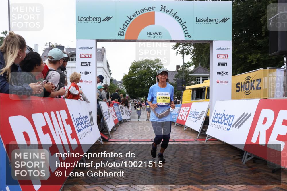 30.08.2026 - Blankeneser Heldenlauf Lena Gebhardt http://msf.ph/oto/10021515 30.08.2026 09:50:24 Ziel 1032, 1297, 1298, 1453, 1454, 1701, 1797, 1798 meine-sportfotos.de