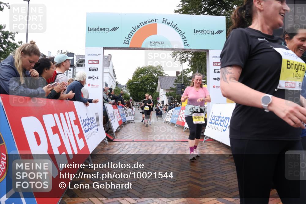 30.08.2026 - Blankeneser Heldenlauf Lena Gebhardt http://msf.ph/oto/10021544 30.08.2026 09:50:38 Ziel 1040, 1090, 1132, 1342, 1386, 1429, 1450, 1476, 1551, 1750 meine-sportfotos.de