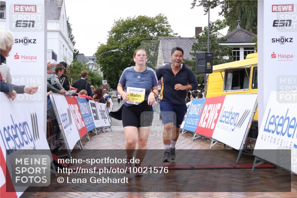 30.08.2026 - Blankeneser Heldenlauf Lena Gebhardt http://msf.ph/oto/10021576 30.08.2026 09:50:45 Ziel 1040, 1090, 1214, 1342, 1427, 1428, 1551 meine-sportfotos.de