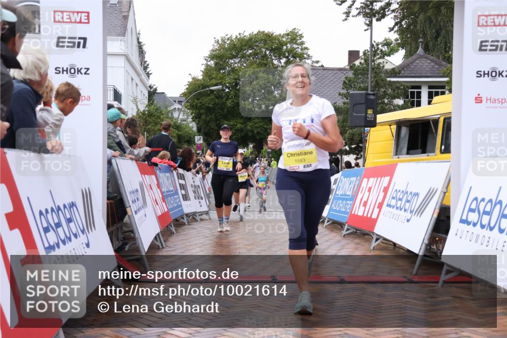 30.08.2026 - Blankeneser Heldenlauf Lena Gebhardt http://msf.ph/oto/10021614 30.08.2026 09:51:06 Ziel 1088, 1458, 1469, 1583, 1779 meine-sportfotos.de