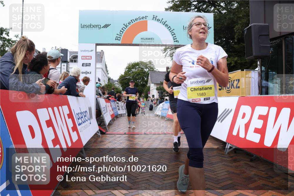30.08.2026 - Blankeneser Heldenlauf Lena Gebhardt http://msf.ph/oto/10021620 30.08.2026 09:51:07 Ziel 1088, 1458, 1469, 1583, 1779 meine-sportfotos.de