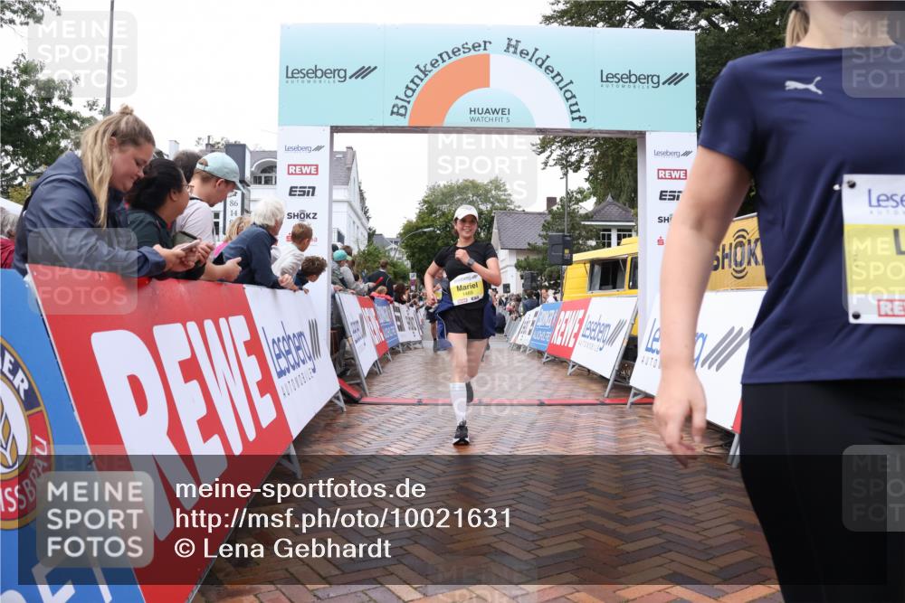 30.08.2026 - Blankeneser Heldenlauf Lena Gebhardt http://msf.ph/oto/10021631 30.08.2026 09:51:10 Ziel 1001, 1088, 1264, 1401, 1469, 1583, 1779, 1786, 1787 meine-sportfotos.de