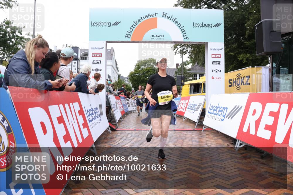 30.08.2026 - Blankeneser Heldenlauf Lena Gebhardt http://msf.ph/oto/10021633 30.08.2026 09:51:11 Ziel 1001, 1088, 1264, 1401, 1469, 1583, 1779, 1786, 1787 meine-sportfotos.de
