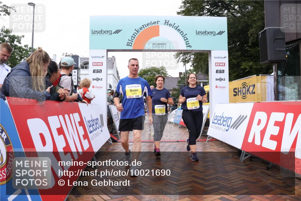 30.08.2026 - Blankeneser Heldenlauf Lena Gebhardt http://msf.ph/oto/10021690 30.08.2026 09:51:31 Ziel 1008, 1009, 1259, 1325, 1719, 1721 meine-sportfotos.de