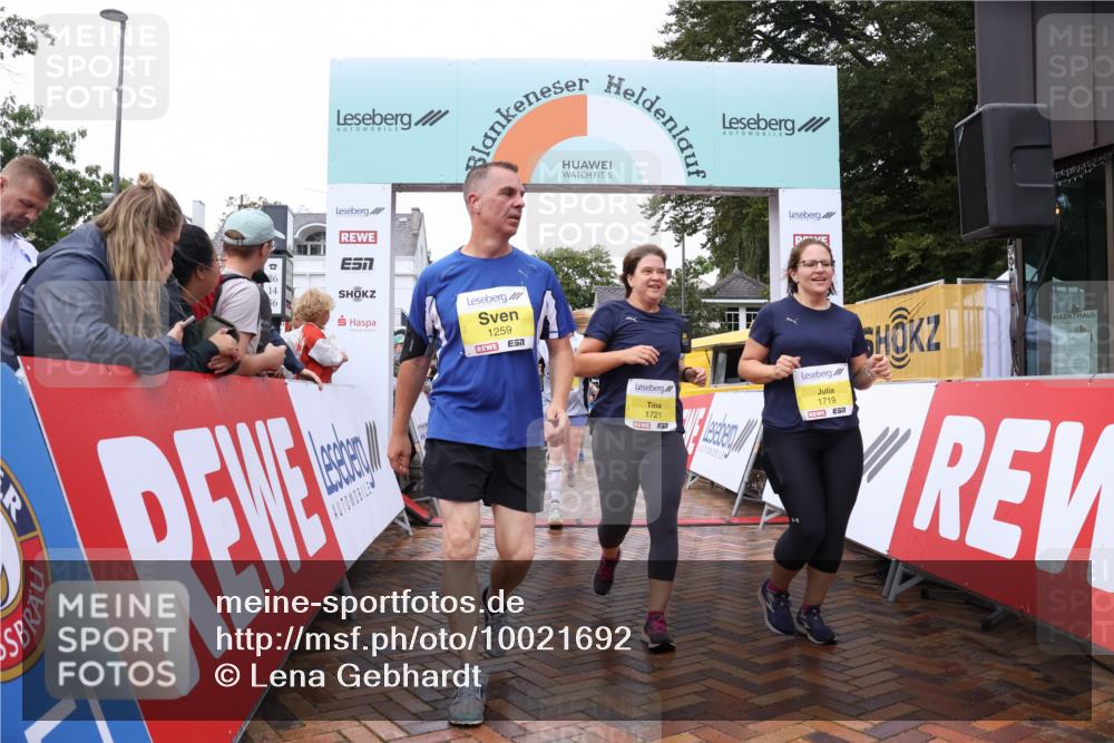 30.08.2026 - Blankeneser Heldenlauf Lena Gebhardt http://msf.ph/oto/10021692 30.08.2026 09:51:31 Ziel 1008, 1009, 1259, 1325, 1719, 1721 meine-sportfotos.de