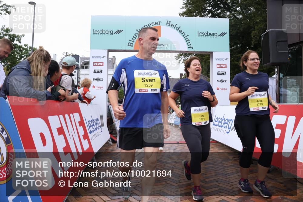 30.08.2026 - Blankeneser Heldenlauf Lena Gebhardt http://msf.ph/oto/10021694 30.08.2026 09:51:32 Ziel 1008, 1009, 1259, 1325, 1441, 1719, 1721 meine-sportfotos.de