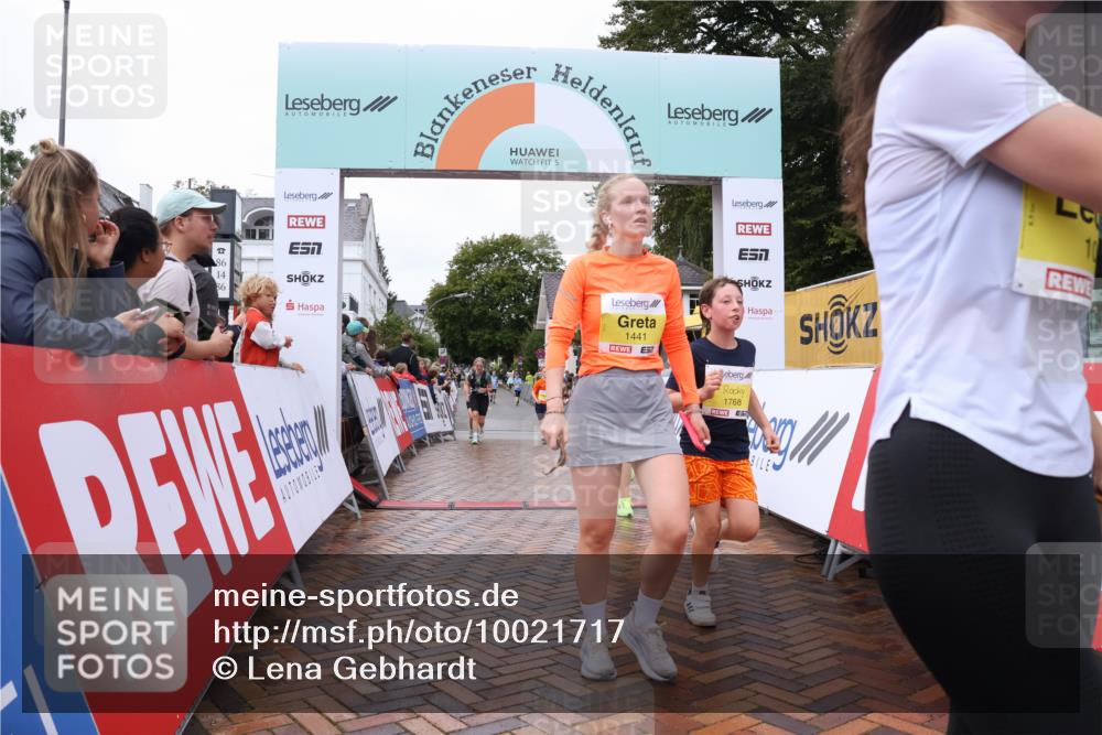 30.08.2026 - Blankeneser Heldenlauf Lena Gebhardt http://msf.ph/oto/10021717 30.08.2026 09:51:39 Ziel 1008, 1009, 1031, 1146, 1154, 1325, 1441, 1711, 1768 meine-sportfotos.de