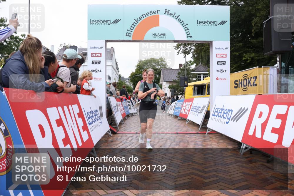 30.08.2026 - Blankeneser Heldenlauf Lena Gebhardt http://msf.ph/oto/10021732 30.08.2026 09:51:43 Ziel 1008, 1009, 1031, 1146, 1154, 1441, 1711, 1768 meine-sportfotos.de